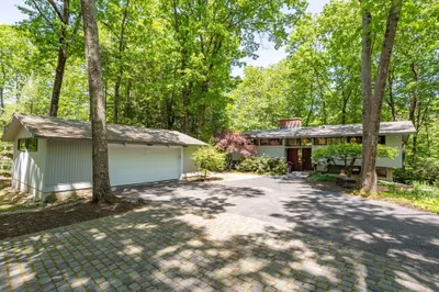 460 Powder Mill Road 1
