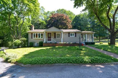 5 Paxton Dr