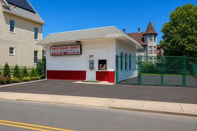 271 Belmont Ave 1