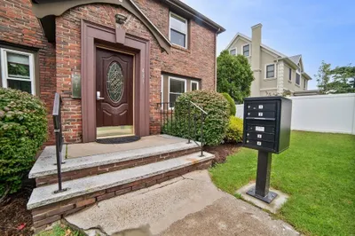 431 Adams Street #2 1