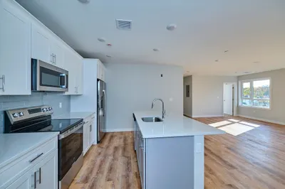 510 Willard Street #407 1