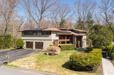 5 Joseph Comee Rd