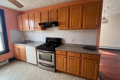 15 Locust Street #3 1