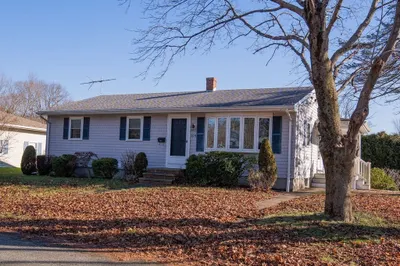 104 Robin Ln 1