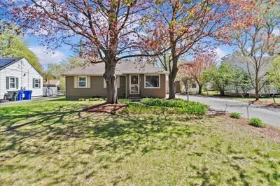 127 Catalpa Ter