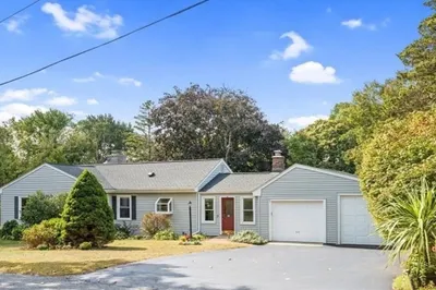 105 Woodland Rd 1
