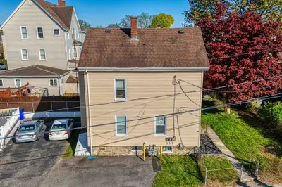 64 Buckley Street 1