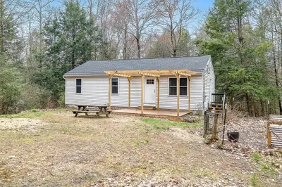 17 Gray Rd
