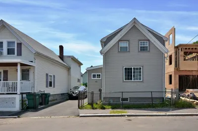73 S Elm St 1