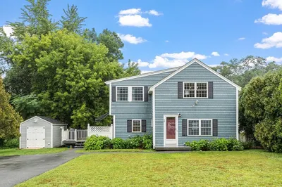 15 Maple Ave
