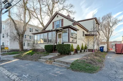 75 Pleasant St