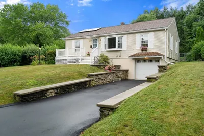 1 Korch Ave 1