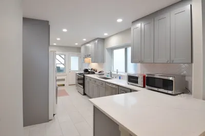 142 Salisbury Rd #1