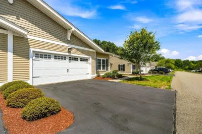 73 Rogerson Crossing #73