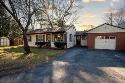 15 Maplewood Ter
