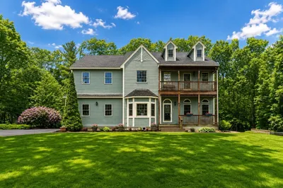 12 Mckinstry Dr 1