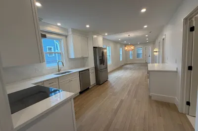 7 Bennett Street #1