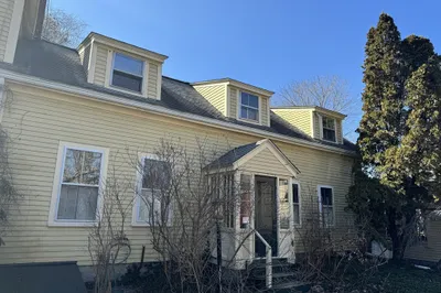 138 Bedford #B