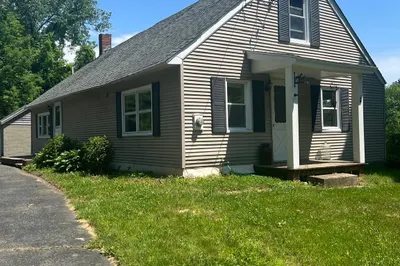 19 Greenwich Plains Rd 1