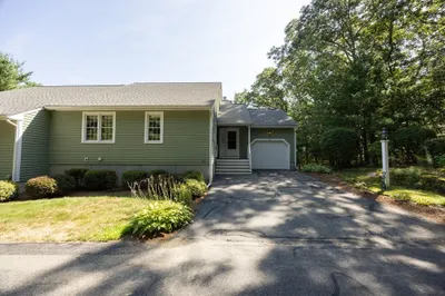 105 Laurelwood Dr #105 1
