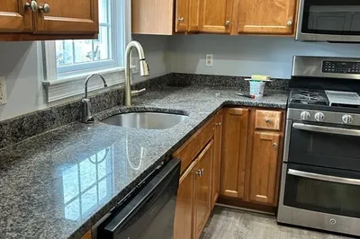 3 Locust St #2
