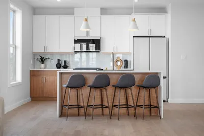 439 Chelsea Street #3