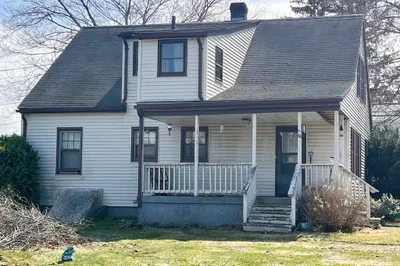 149 Lake St 1