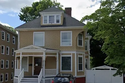 917 Main St #1