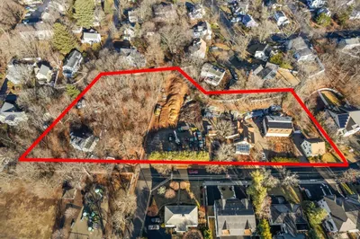 93 Thurston Road 1