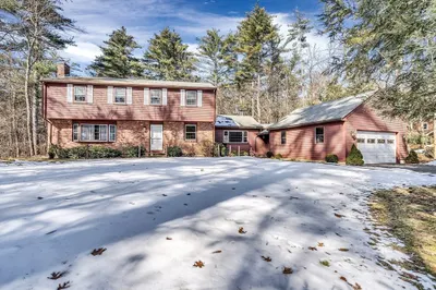 37 Eliot Dr 1