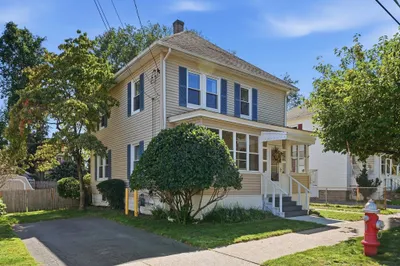 57 Maple St 1
