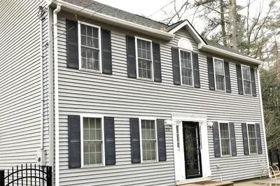 270 North Woodstock Road 1