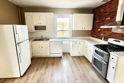 30 Spruce St #2