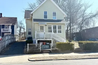 129 Eastern Ave 1