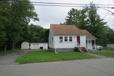 54 Kingston St