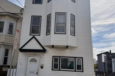721 Broadway 1