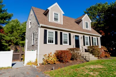 59 Derek Dr