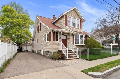 69 Bromfield St 1