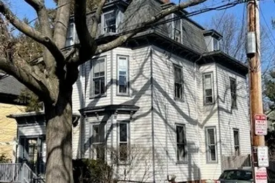 19 Cottage St 1