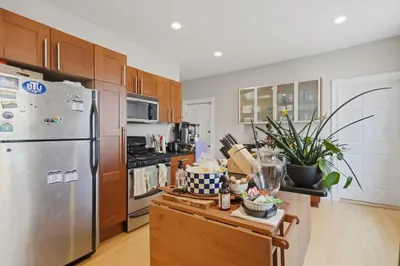 26 Chestnut Ave #1