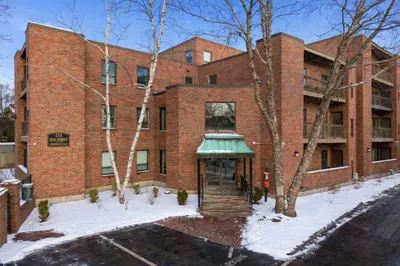 123 Elm St #B4