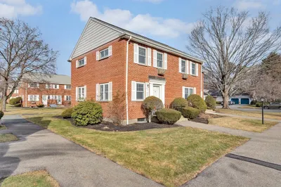 72 Emerson Gardens Rd #72 1