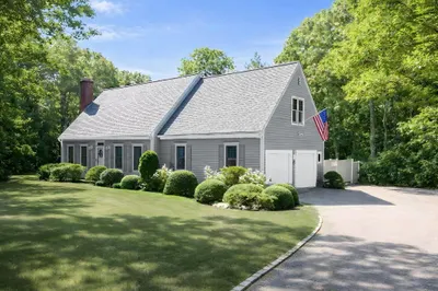 31 Little Neck Way 1