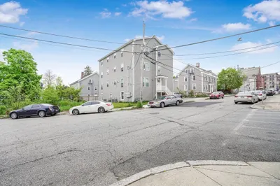 102 Pine Street #3