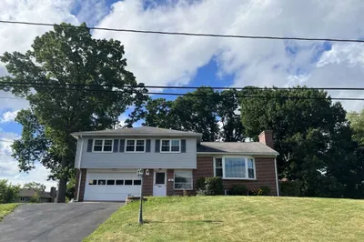 43 Downing Avenue 1
