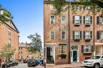 65 Pinckney St #2 1