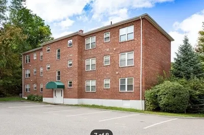 172 Newton Street #3