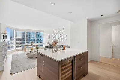 1 Franklin St #2507 1
