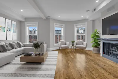 42 Rutland Square #3