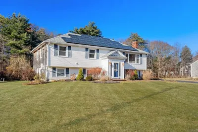 17 Maplewood Rd